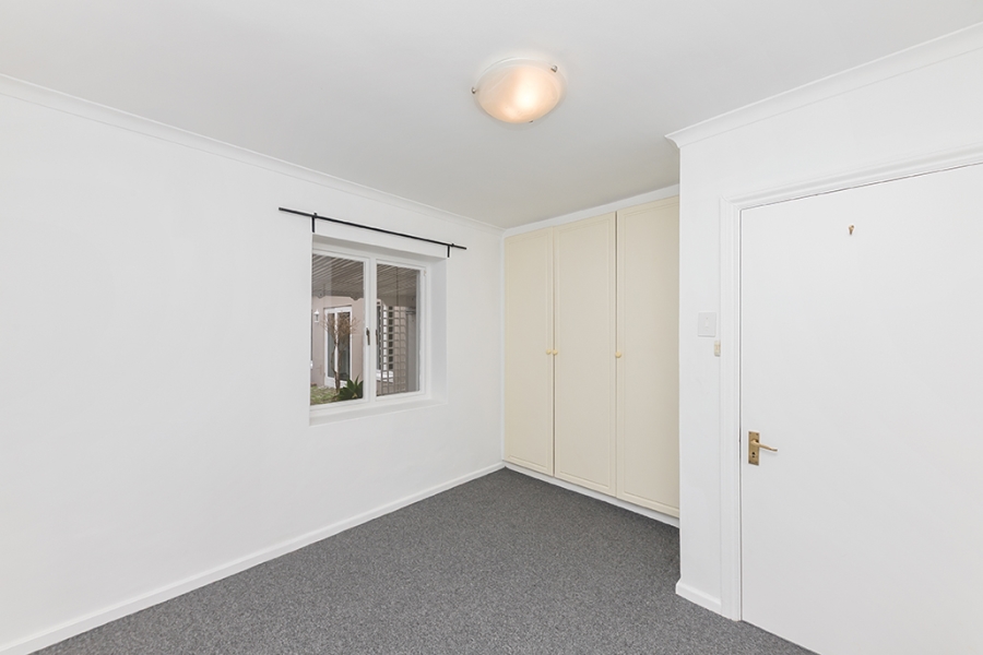 To Let 2 Bedroom Property for Rent in Wynberg Western Cape